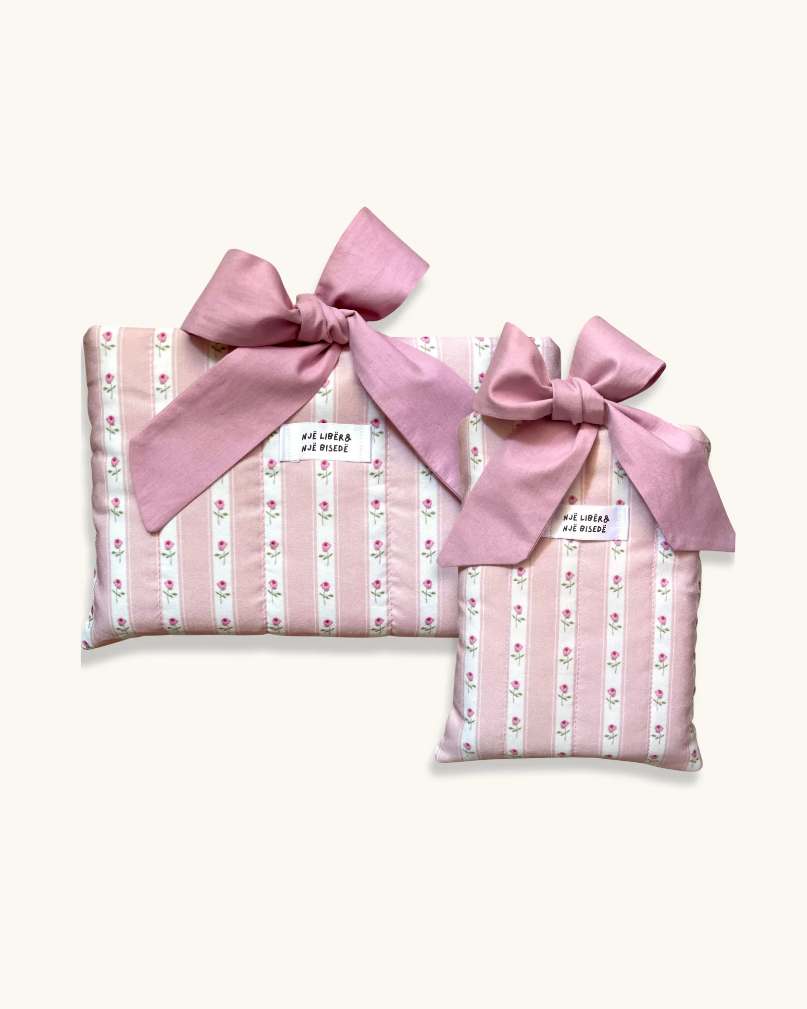 Reading Duo - Rose Garden